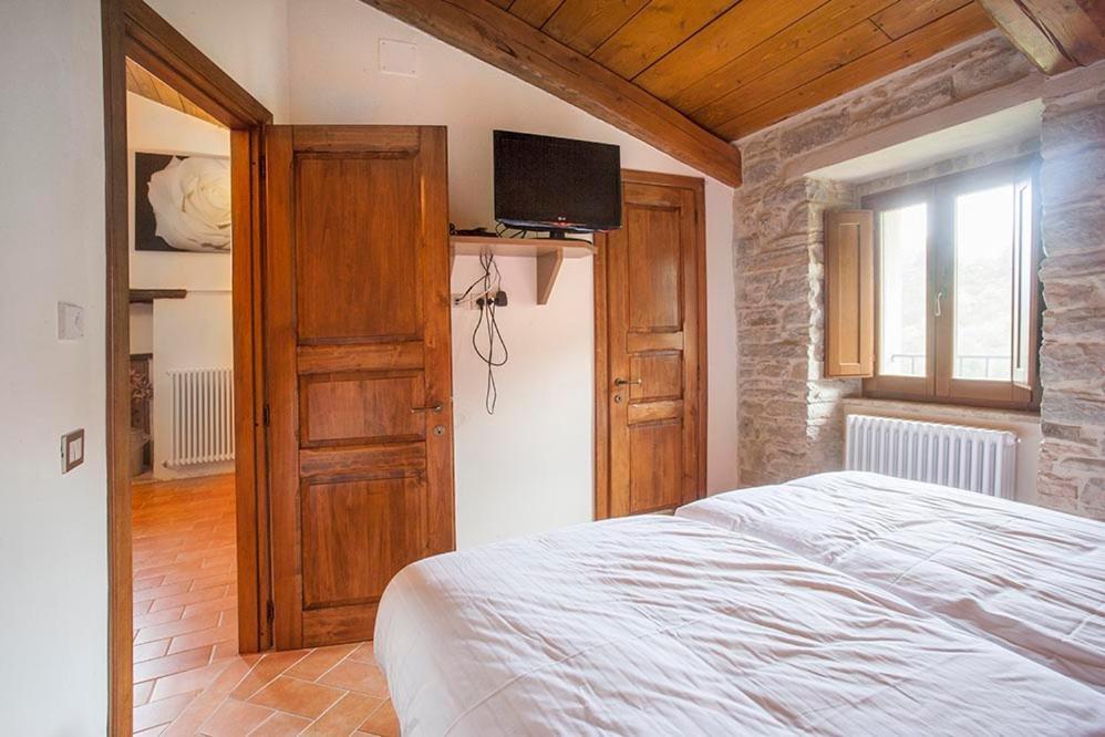 Country House Villa La Farfalla Pietralunga  Extérieur photo