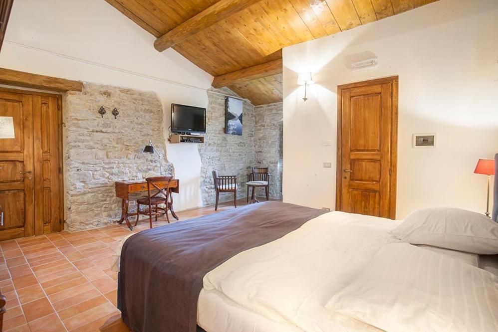 Country House Villa La Farfalla Pietralunga  Extérieur photo